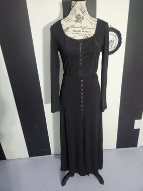 Long Black Button-Front Maxi Skirt with High Waist